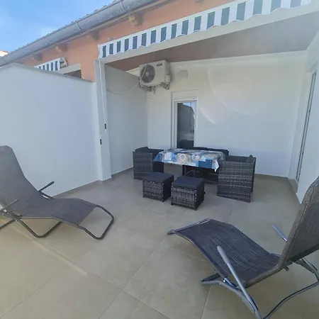Jadro Apartmán Vir