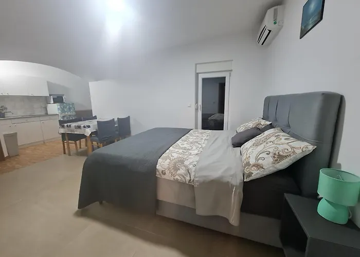 Apartman Jadro *